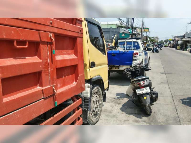 Tabrak Bak Belakang Truk, Pemotor di Kedungadem, Bojonegoro Meninggal Dunia