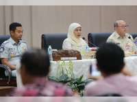 Sambut HUT ke-81 Pemprov Jatim, Gubernur Khofifah Bebaskan Denda PKB dan Beri Keringanan Bagi Buruh hingga Ojol