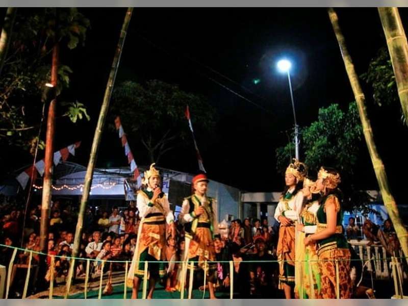Nantikan Pertunjukan Sandur pada Bojonegoro Bahagia Car Free Night di Alun-Alun