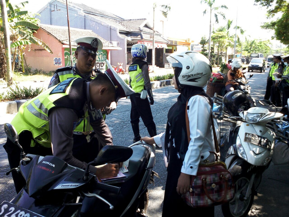 Razia kendaraan di Jalan Veteran Bojonegoro 