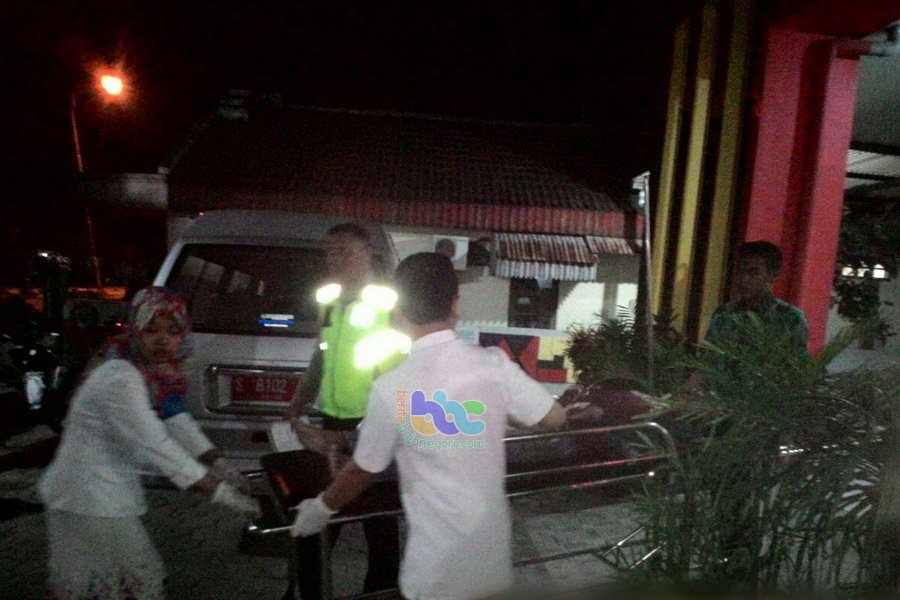 Terperosok Jalan Berlubang, Pengendara Motor di Kanor Luka 